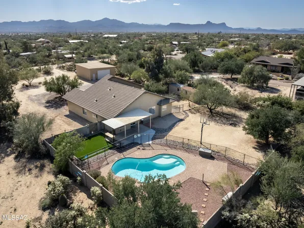 3686 W Flying Diamond Dr, Tucson, AZ 85742