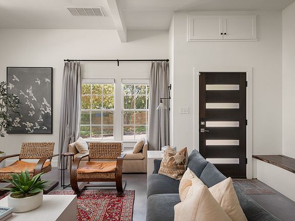 5th image of 2301 Alta Vista Ave