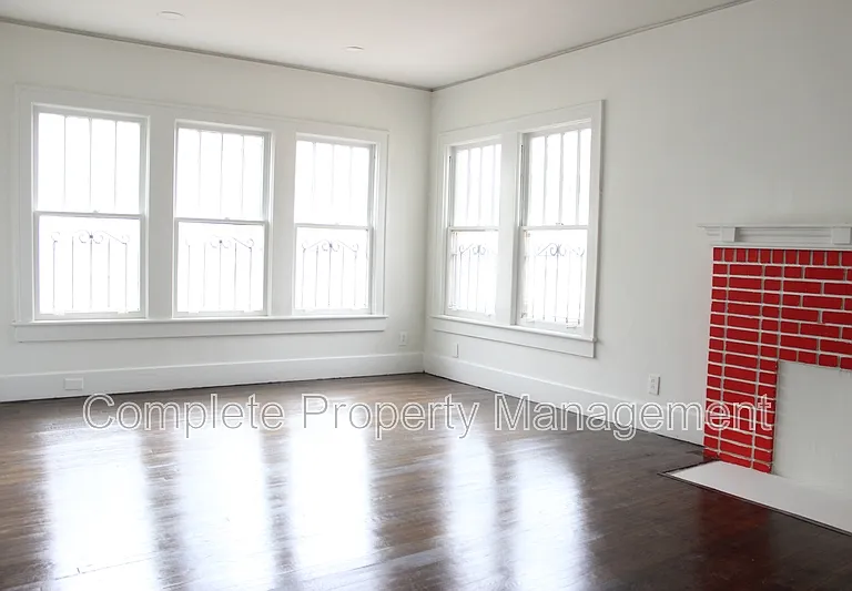 1412 Alabama Ave SW — Photo 3