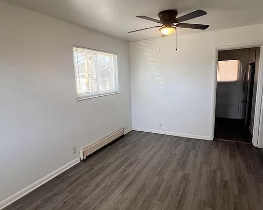 3rd image of 291 E Welby Ave