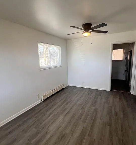291 E Welby Ave — Photo 3