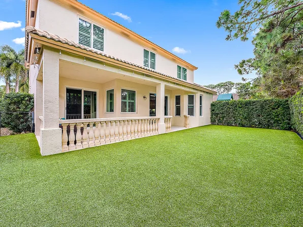 437 Woodview Circle, Palm Beach Gardens, FL 33418