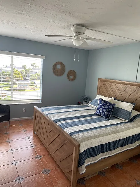 2 bed, 1184 sqft, $2,550 — Photo 4