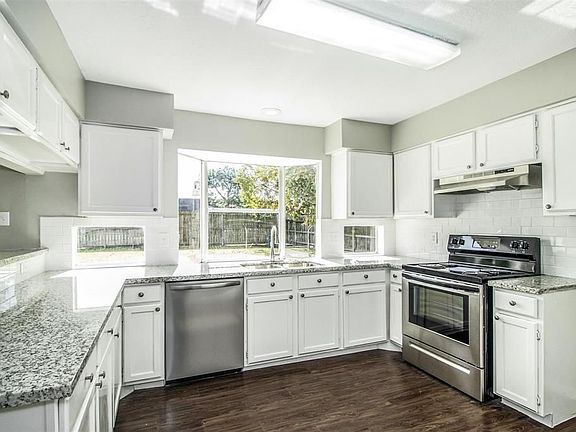 2nd image of 7138 River Garden Dr