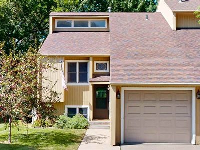 2050 S Ridge Dr, Coralville, IA, 52241