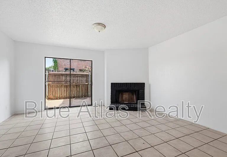 8108 Foxfire Ln #A — Photo 3