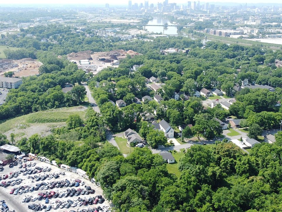 2nd image of 1825 Liberia St