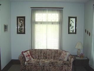 3rd image of 3409 Saint John Ave
