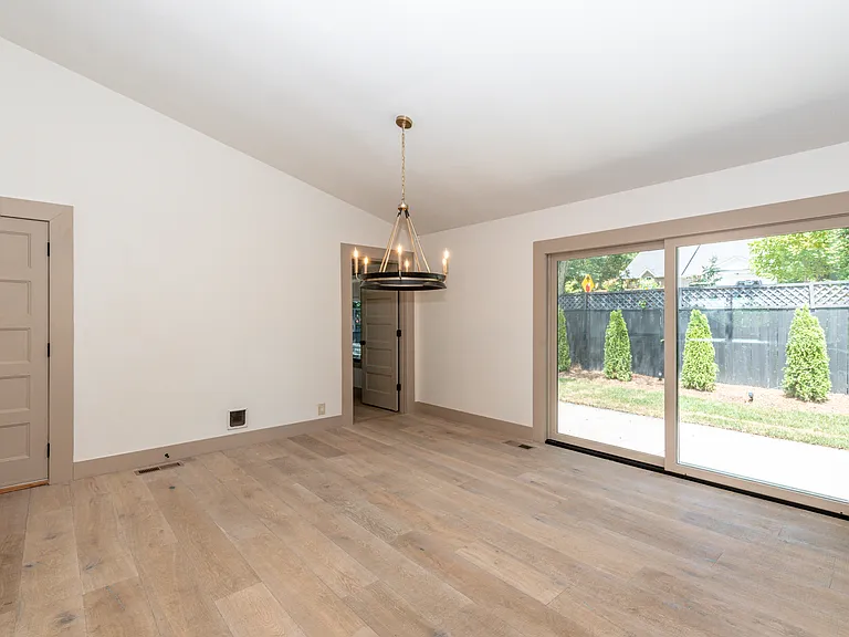 626 Copperfield Dr — Photo 11