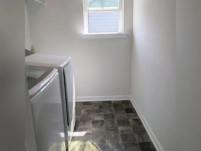 Seneca Shore Dr — Photo 11