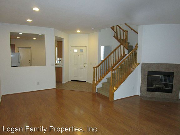 3rd image of 10675 Wexford St Unit 5