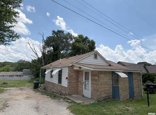 210 Murphy Ln, Metamora, IL 61548