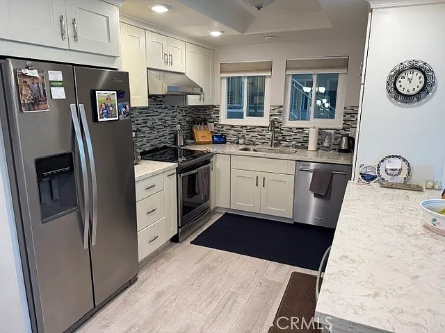 2 bed, 1100 sqft, $4,000 — Photo 2