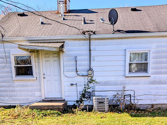3rd image of 2329 Saint Paul St