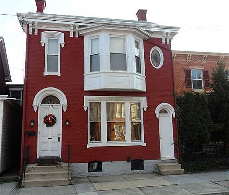 1st image of 237 S Hanover St