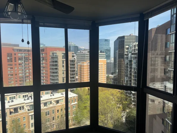 1600 N Oak St, Arlington, VA