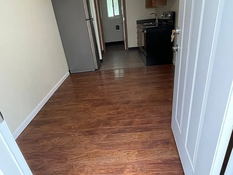 Churchill Village Apartments — Photo 13