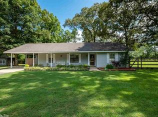 1220 Oaklawn Cir, Little Rock, AR 72206