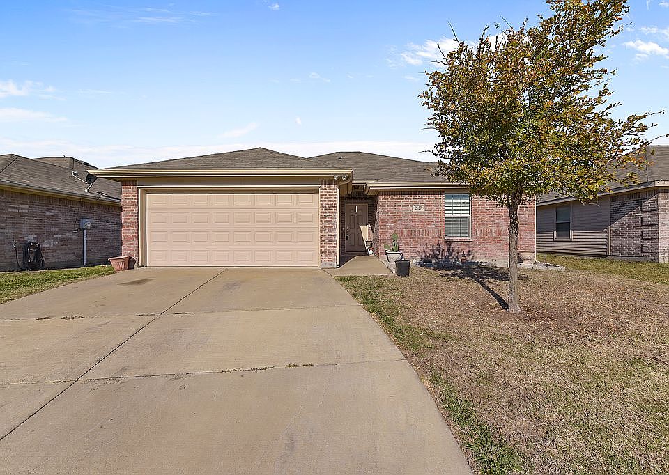 1st image of 2627 Cypress Point Dr