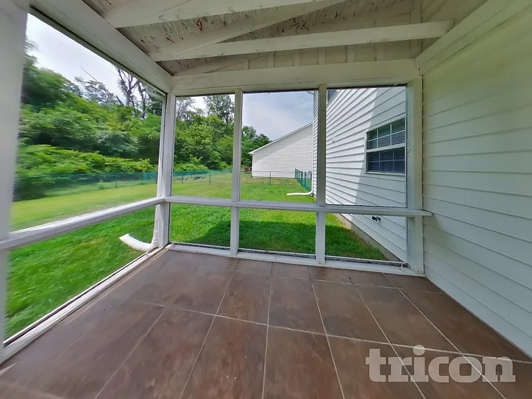 2990 Parkview Dr — Photo 17