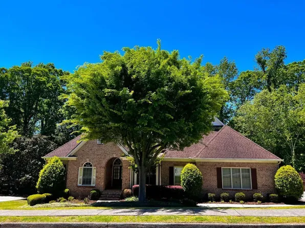 10753 Glenleigh Dr, Johns Creek, GA 30097