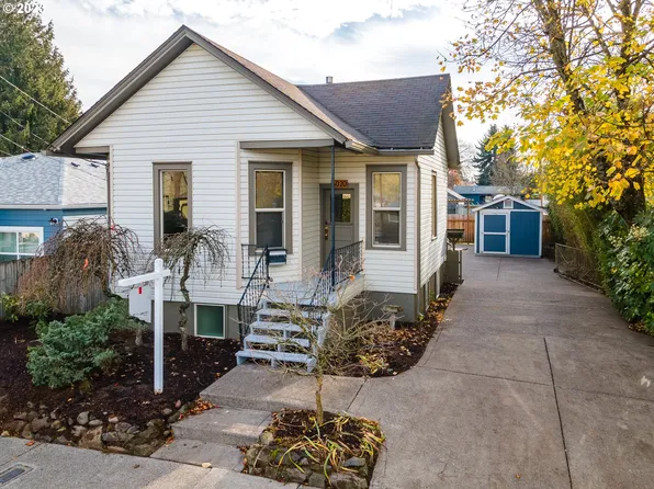 6020 SE Lafayette St, Portland, OR 97206