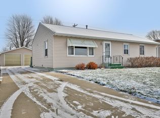 1404 N Mantorville Ave, Kasson, MN 55944