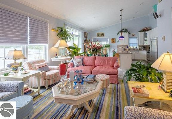 5th image of 2820 W Shore Dr #B
