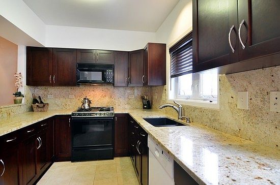 Kitchen (remodeled)