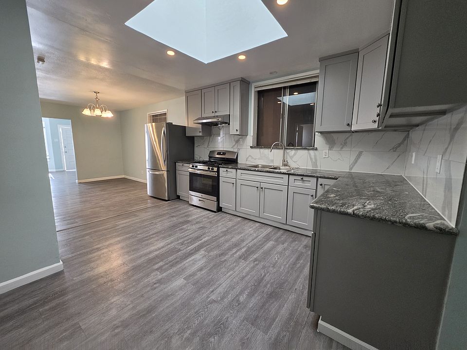 1st image of 228 6th St