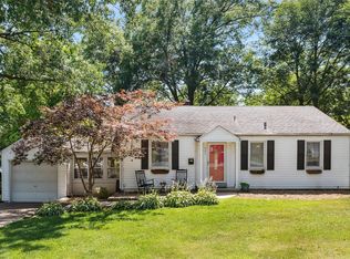 901 Westglen Dr, Saint Louis, MO