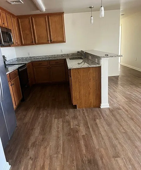 11 Davis Rd #11 — Photo 2