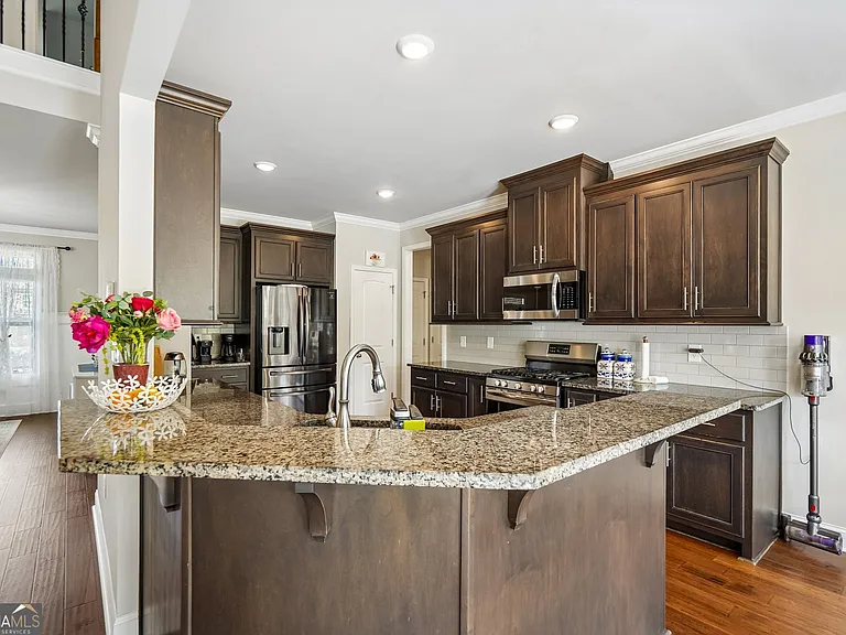 1354 Horseshoe Bend Ln — Photo 27