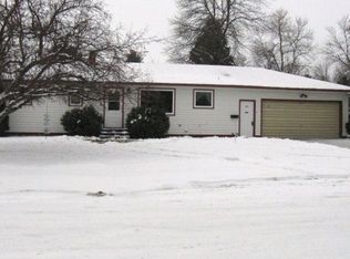 559 4th St SE, Mayville, ND 58257