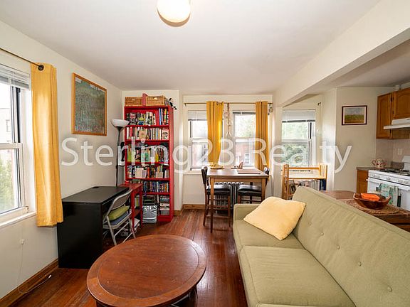 4th image of 21-12 29th St #3