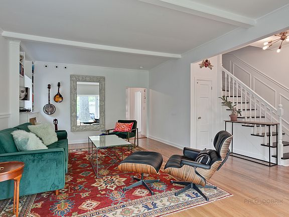 2nd image of 410 E Prospect Ave