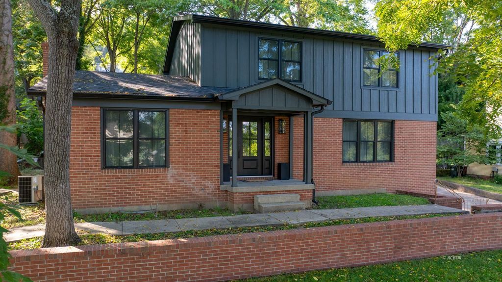 Real estate listing image