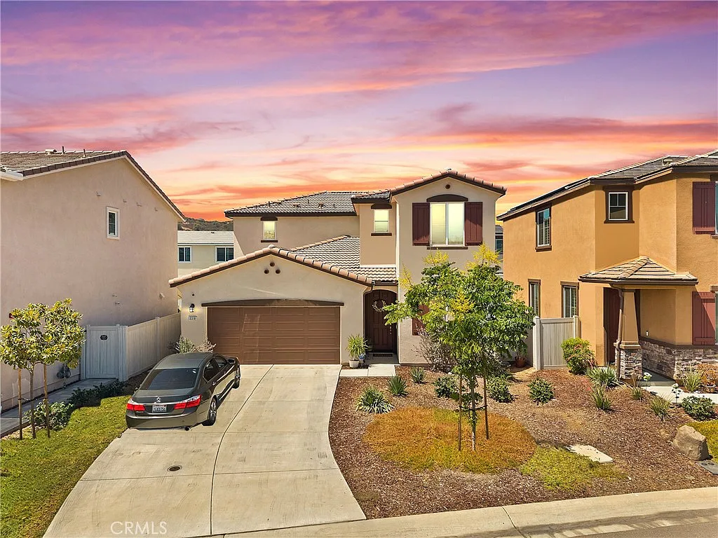 4 bed, 2058 sqft, $3,700 — Photo 1