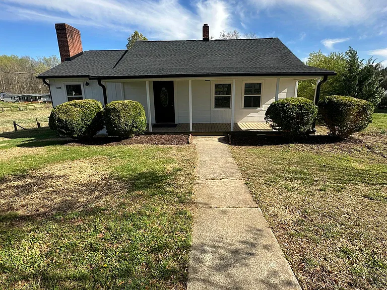 6690 Idols Rd — Photo 3