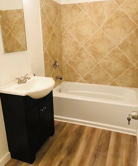530 Elm St #2 — Photo 8