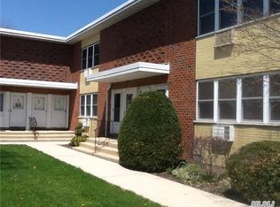 185 Farber Dr, West Babylon, NY 11704