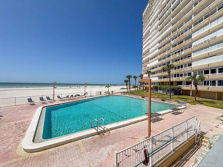 17920 Gulf Blvd #1401 — Photo 52