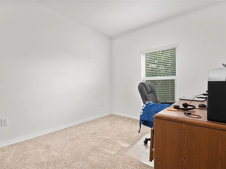 6305 Springmont Loop — Photo 19