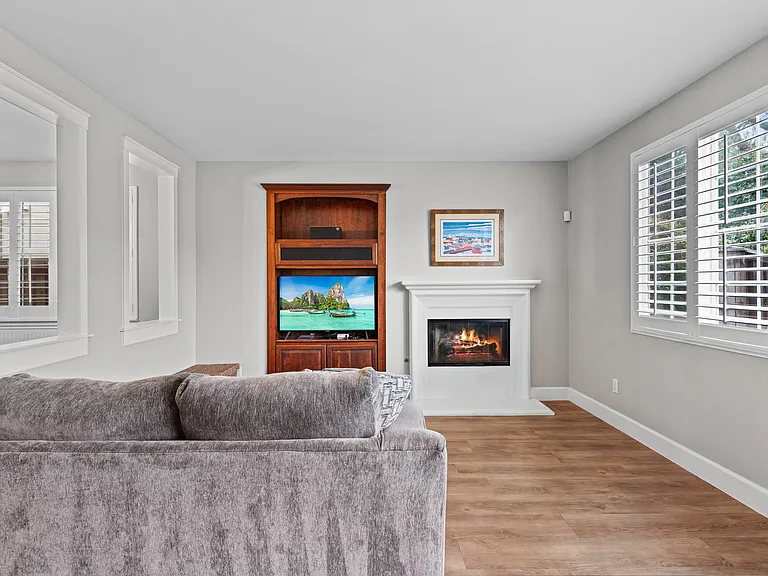 948 Avalon Way — Photo 7