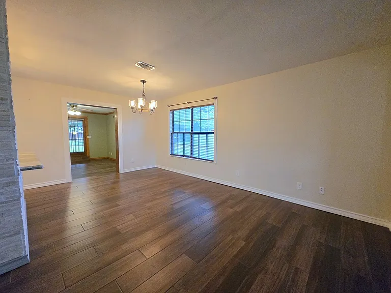 126 La Silla Dr — Photo 4