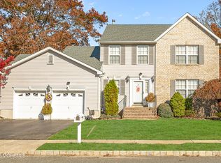 24 Nate Lane, Howell, NJ 07731