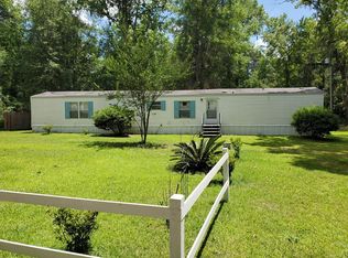 301 Deer Trail Ln, Midway, GA 31320