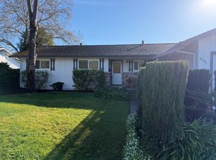 892 Middle Rincon Rd, Santa Rosa, CA 95409