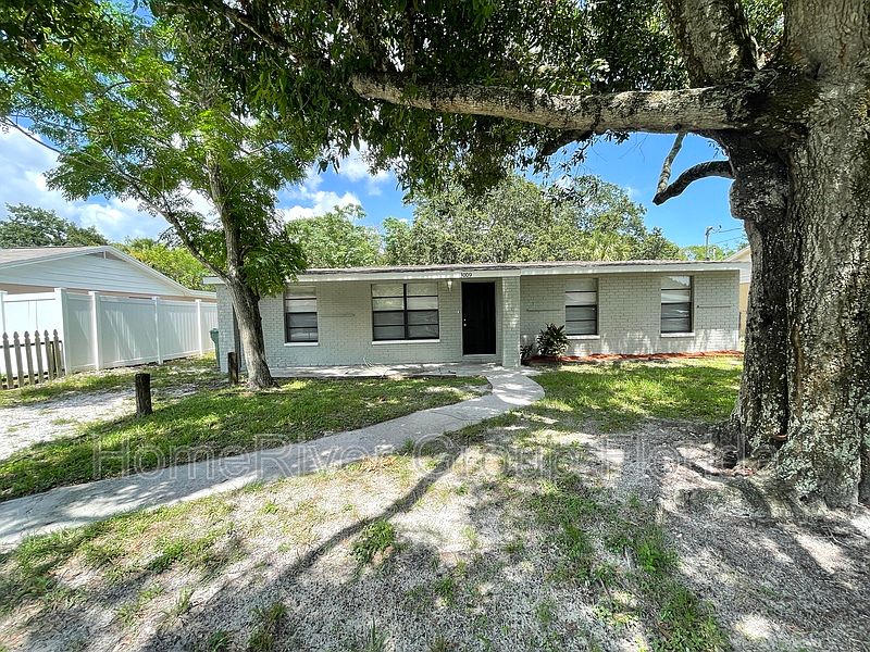 1st image of 3009 N 43rd St