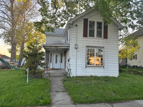 207 N Miller St, West Liberty, IA 52776